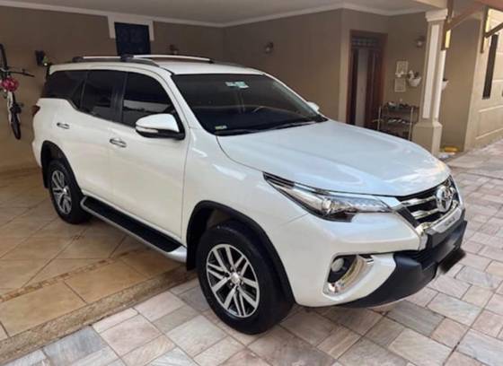 TOYOTA HILUX SW4 2.8 SRX 4X4 16V TURBO INTERCOOLER DIESEL 4P AUTOMÁTICO